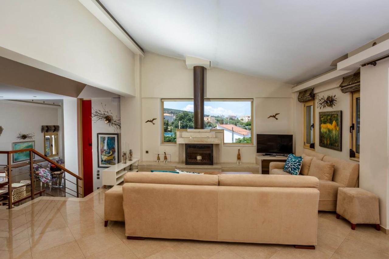 Palladio Luxury Villa With Amazing View Roussospítion エクステリア 写真
