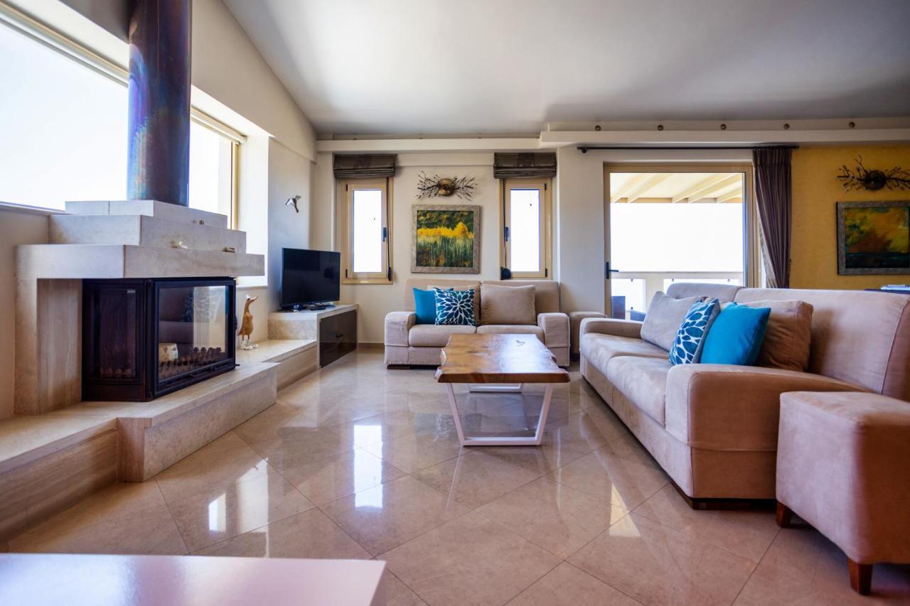 Palladio Luxury Villa With Amazing View Roussospítion エクステリア 写真