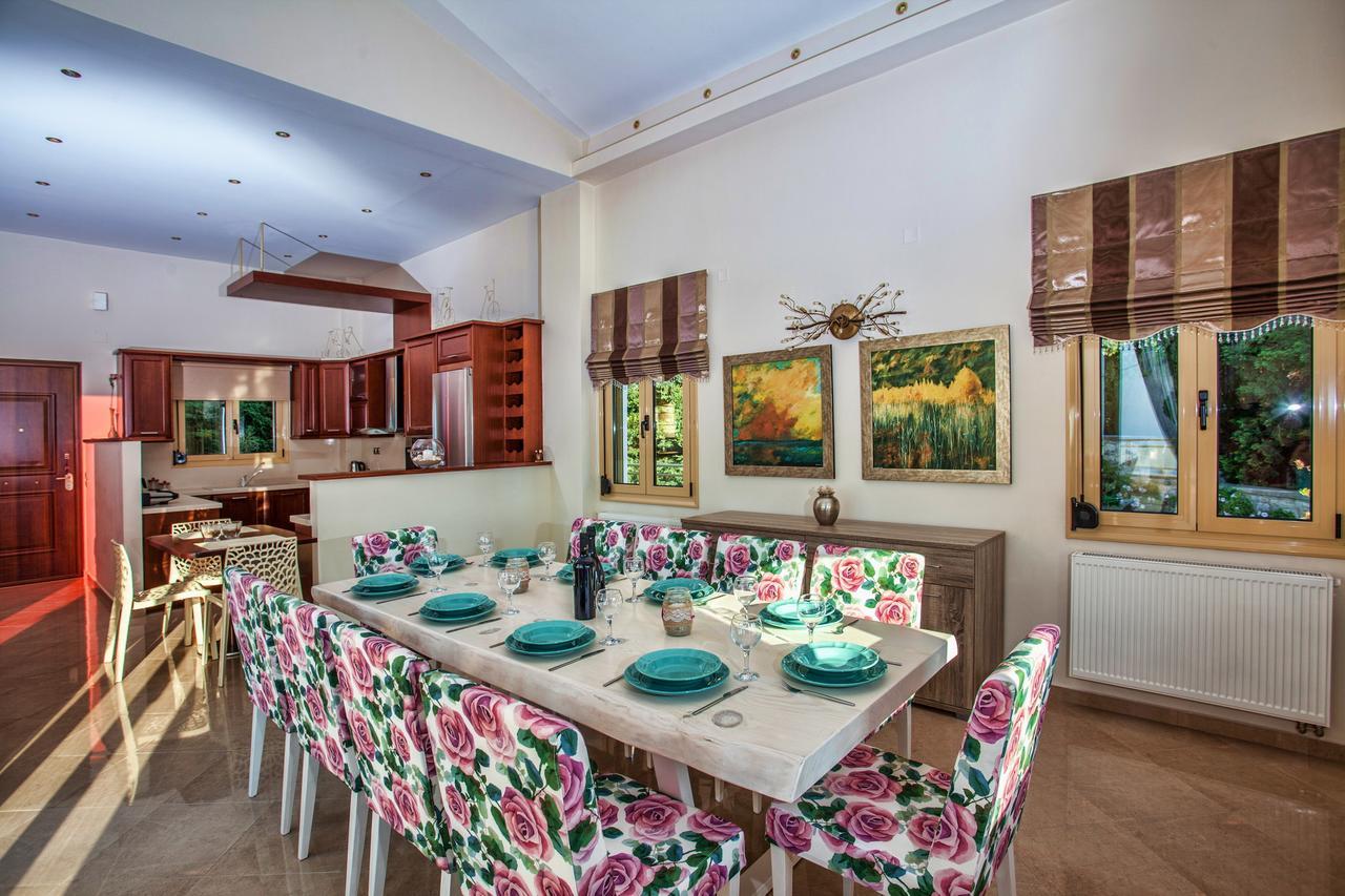 Palladio Luxury Villa With Amazing View Roussospítion エクステリア 写真